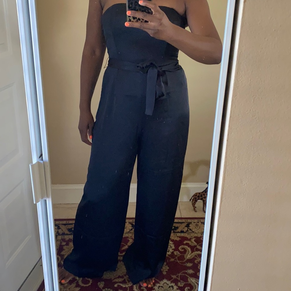 H&M Black Sleeveless Sweetheart Jumpsuit
